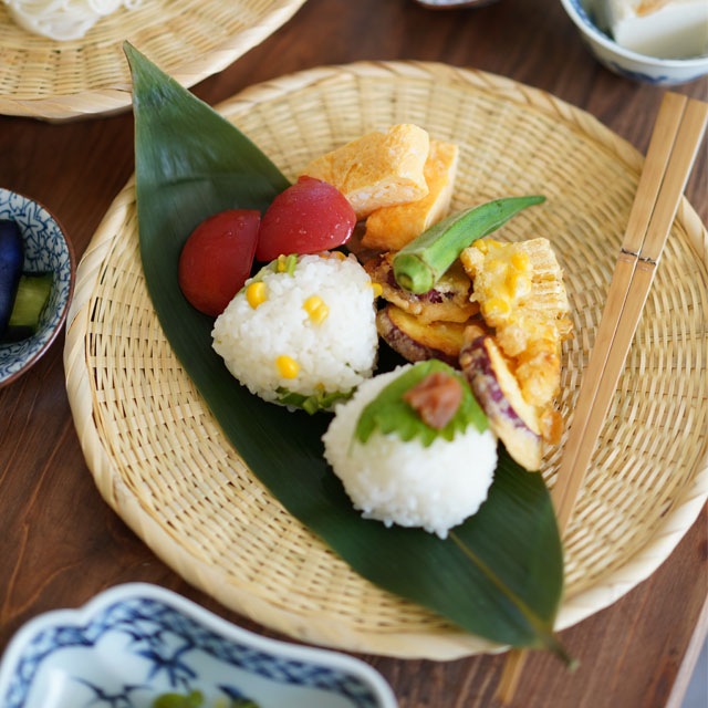 ざるそば 高台そばざる 8寸 ｜ 四季折々のおしゃれな和食器通販サイト