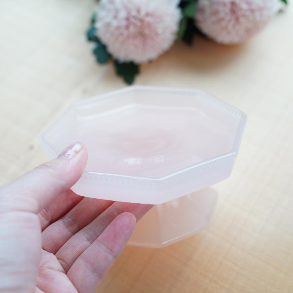 ピンクガラス 高台皿｜ 四季折々のおしゃれな和食器通販サイト
