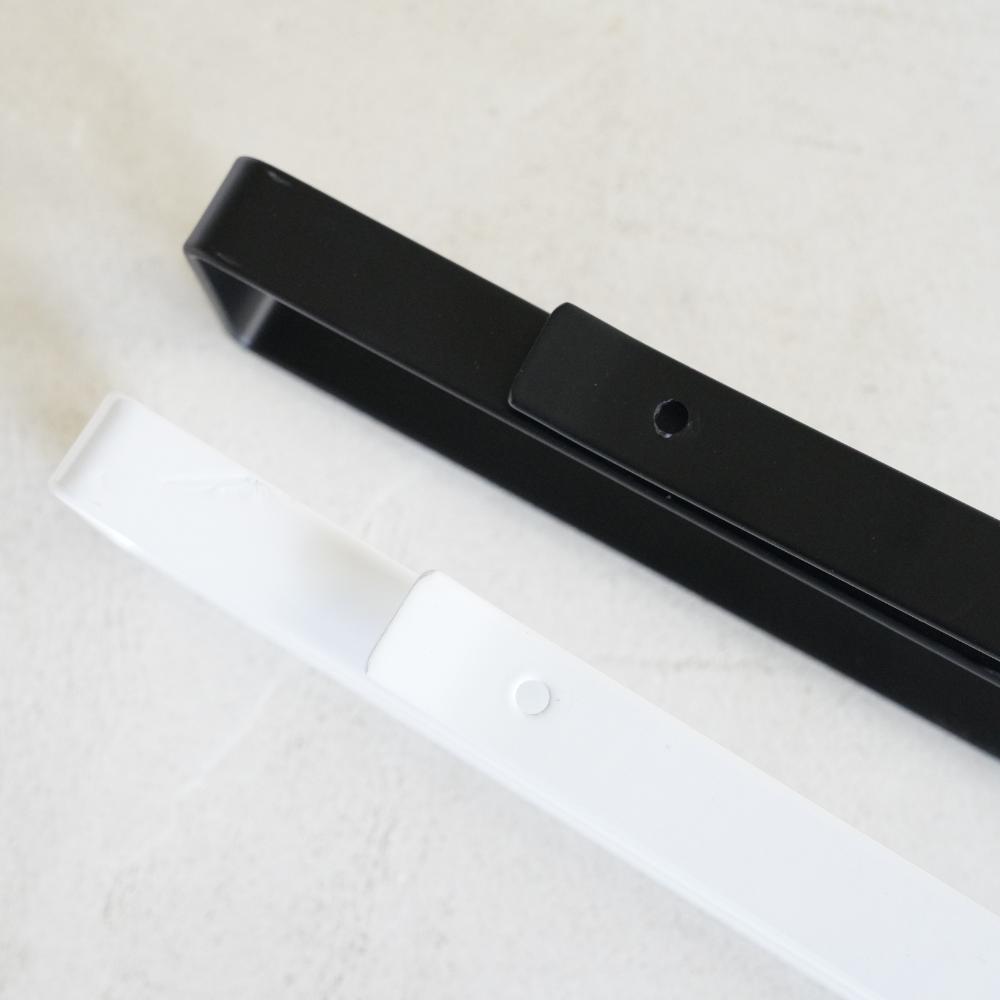 【アウトレット】キッチンペーパーホルダー　 (吊り下げ、吊戸棚、収納扉用）【ホワイト/ブラック】