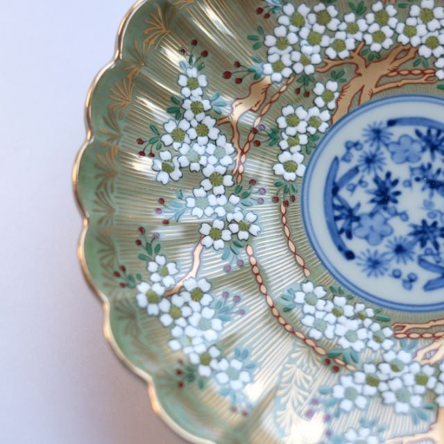 波佐見焼 琳派桜樹紋 5号皿 (緑) ｜ 四季折々のおしゃれな和食器通販