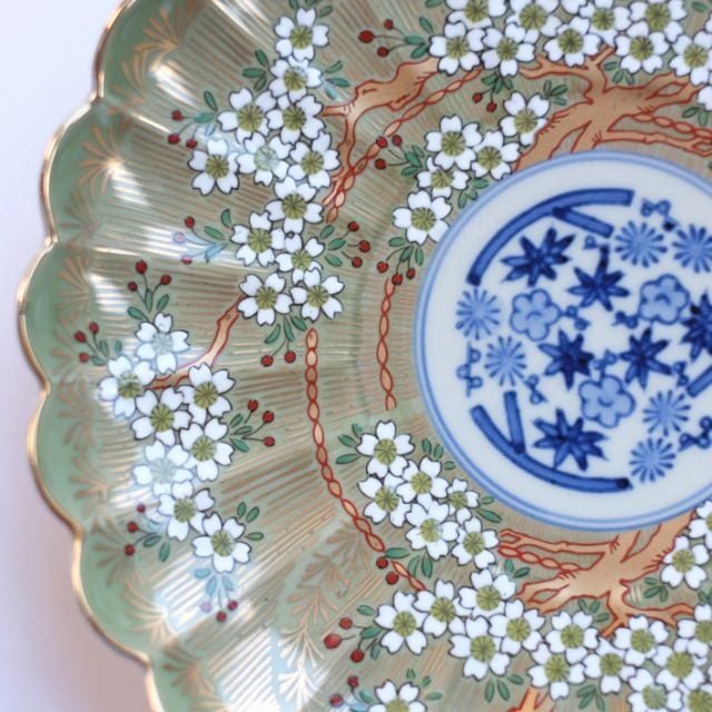 波佐見焼 琳派桜樹紋 5号皿 (緑) ｜ 四季折々のおしゃれな和食器通販