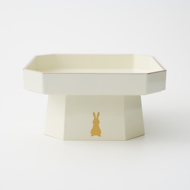 うさぎ 5.5寸 舞三宝 白天金 ｜ 四季折々のおしゃれな和食器通販サイト