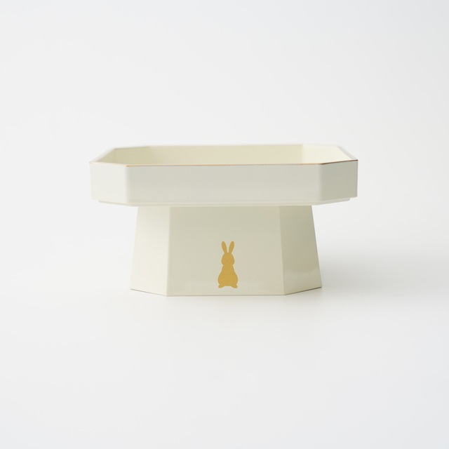 うさぎ 5.5寸 舞三宝 白天金 ｜ 四季折々のおしゃれな和食器通販サイト