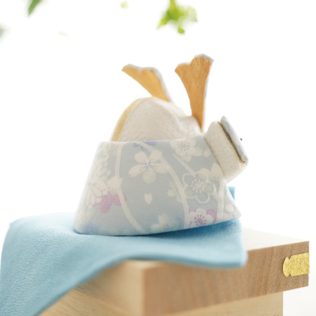 兜飾り　水色　長持ち付き　