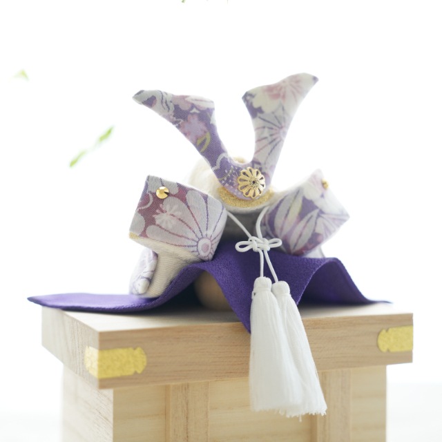 兜飾り　菖蒲色　長持ち付き　