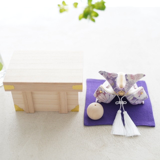 兜飾り　菖蒲色　長持ち付き　