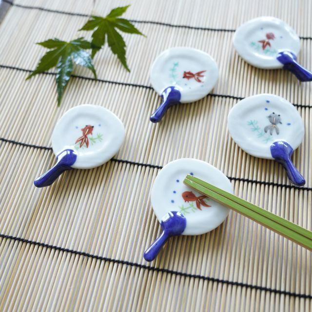 京焼　うちわ型金魚　箸置き
