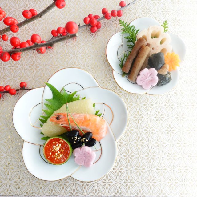 有田焼 太白金線梅むすび銘々皿 ｜ 四季折々のおしゃれな和食器通販