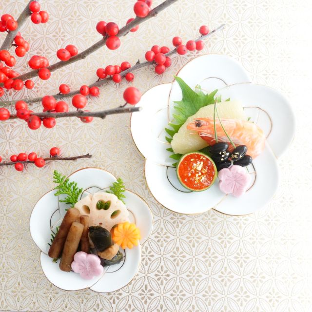 有田焼 太白金線梅むすび銘々皿 ｜ 四季折々のおしゃれな和食器通販