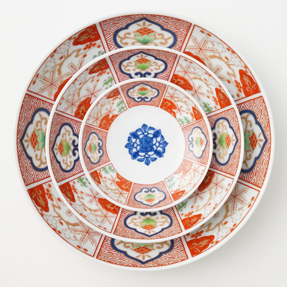 波佐見焼 染錦窓絵霊芝文　和皿