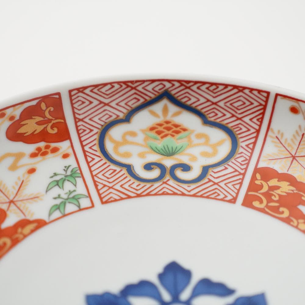 波佐見焼 染錦窓絵霊芝文　和皿
