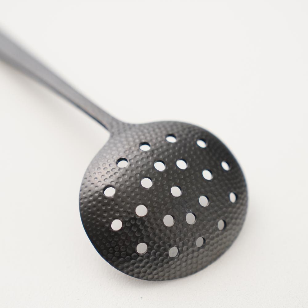 槌目入りお玉　穴有　ブラック