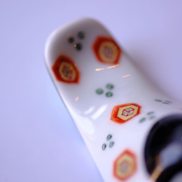 2月20頃入荷予定｜有田焼　錦オヒナ様箸置　男