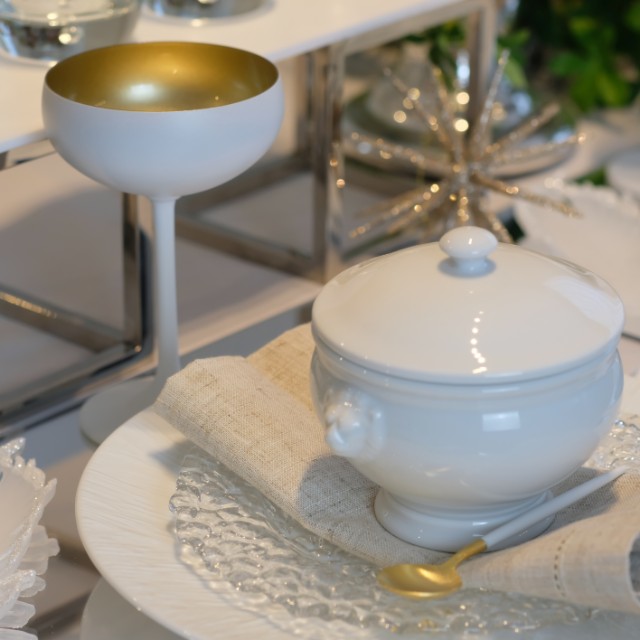 ドイツ製　ソーサー　マットホワイト×ゴールド