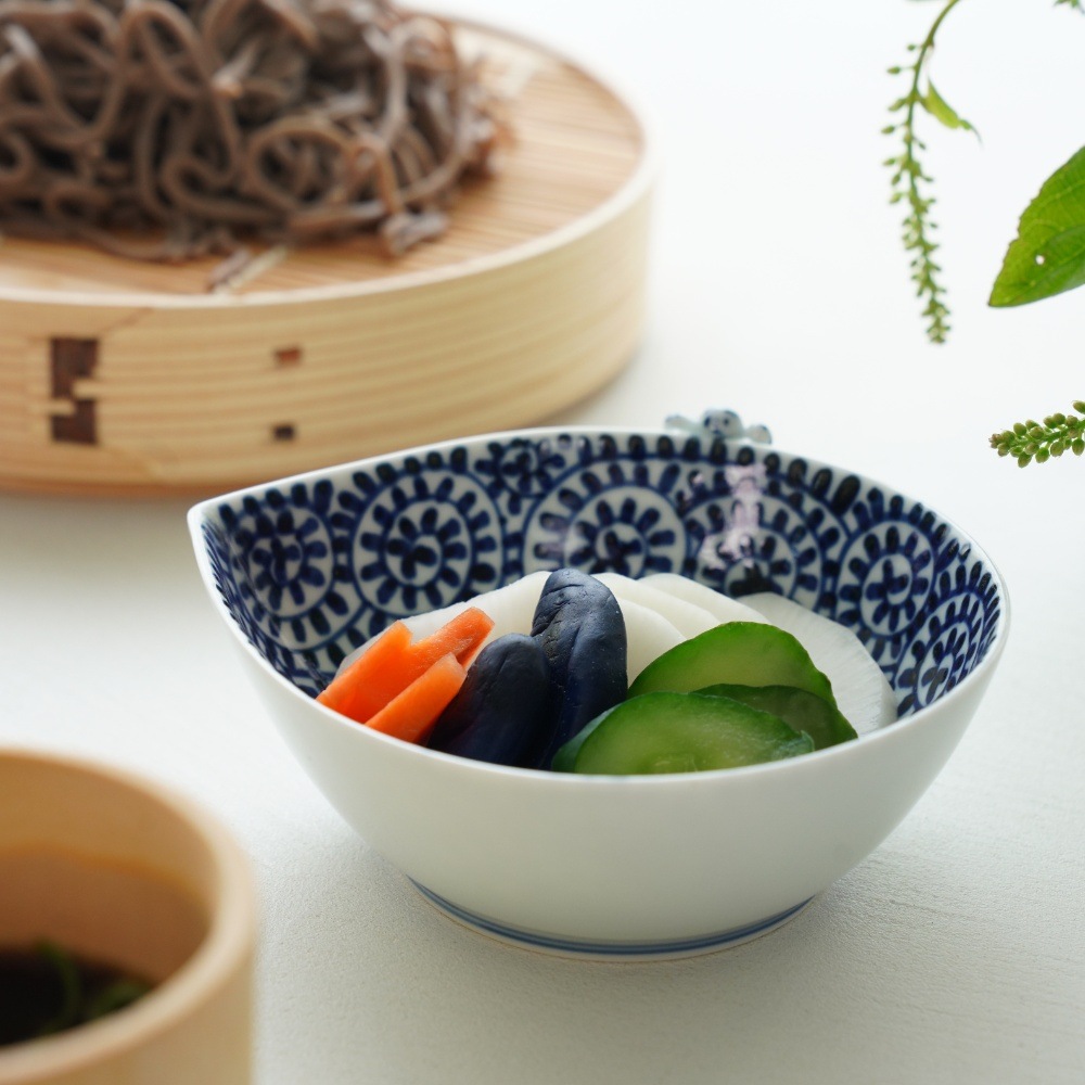 波佐見焼 蛸唐草 一閑人小鉢｜ 四季折々のおしゃれな和食器通販サイト