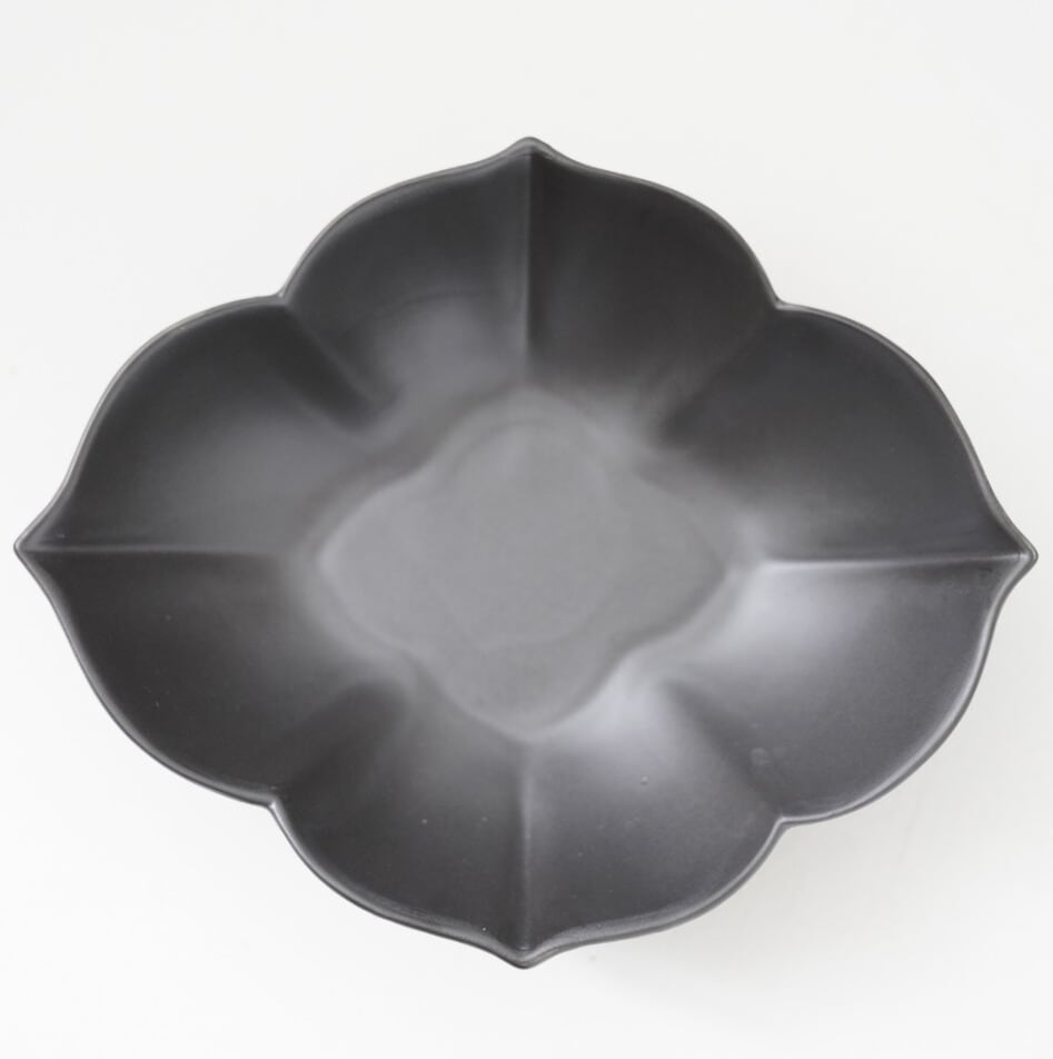 【アウトレット】波佐見焼 黒マット 花型木甲 取り鉢/中鉢