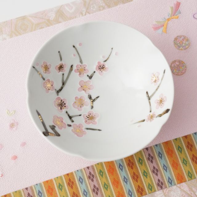 伊万里焼　一珍紅梅　五方押鉢