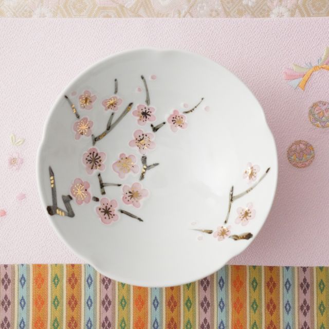 伊万里焼　一珍紅梅　五方押鉢