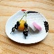 有田焼　錦雪衣金羽根鶴形銘々皿 1枚目のサムネイル