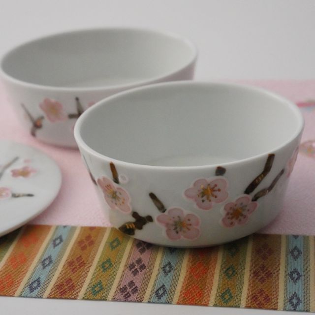 伊万里焼　一珍紅梅　二段重