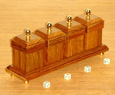 ダイス・ミステリー（4個のダイスの目を予言）