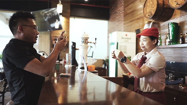 クリック(写真でカードが変化)