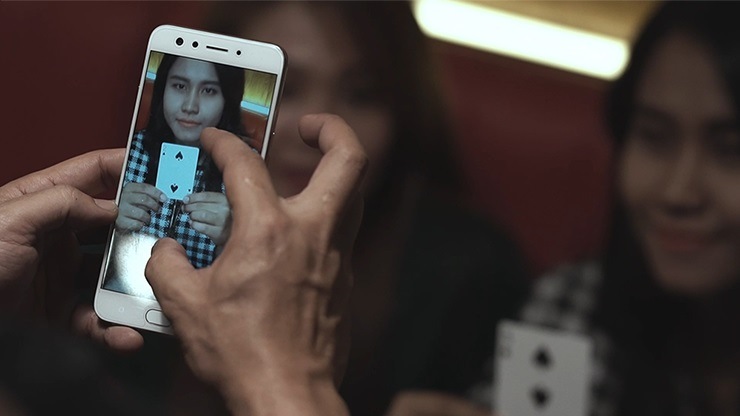 クリック(写真でカードが変化)