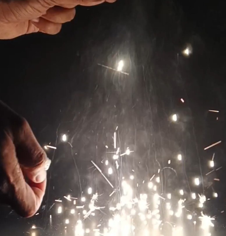 エイリアンパウダー（安全なスパークルパウダー）