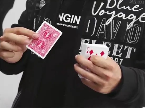 フリップ チェンジ（一瞬で変わる！超ビジュアルなカードチェンジ