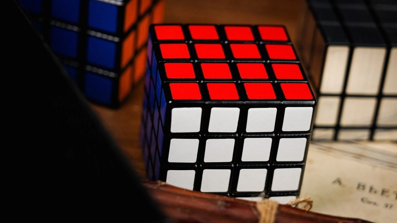 タイムキューブ(箱に秘められたキューブの秘密)