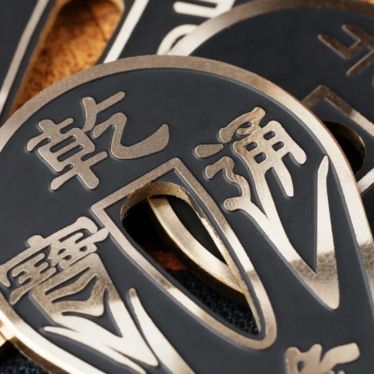 SCC： 黒（伸びるチャイニーズコイン）