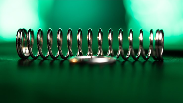 スプリングパズル（リングを溶けるように外す）