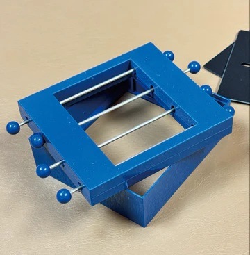 溶ける鉄格子（鉄格子を貫通）