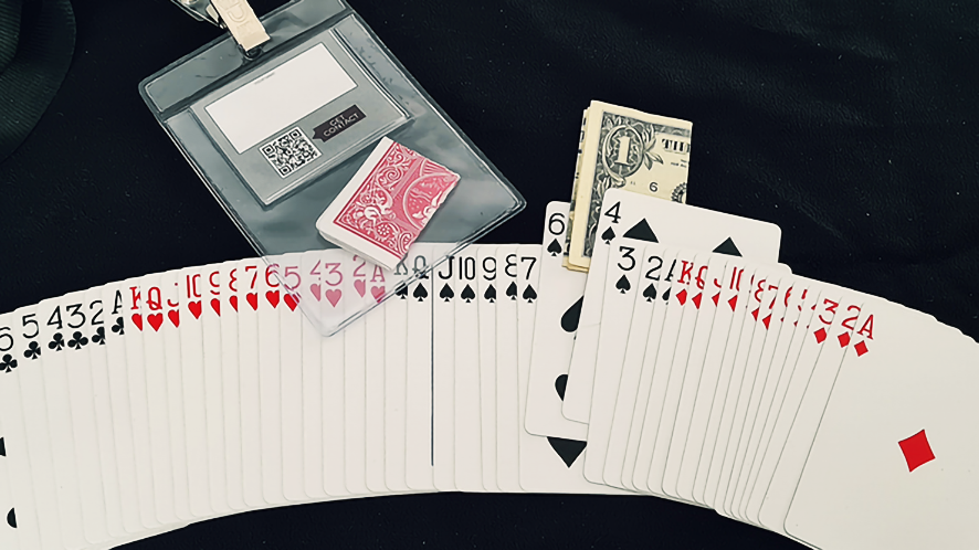 バッジホルダー(カードがお札が変化!移動!)