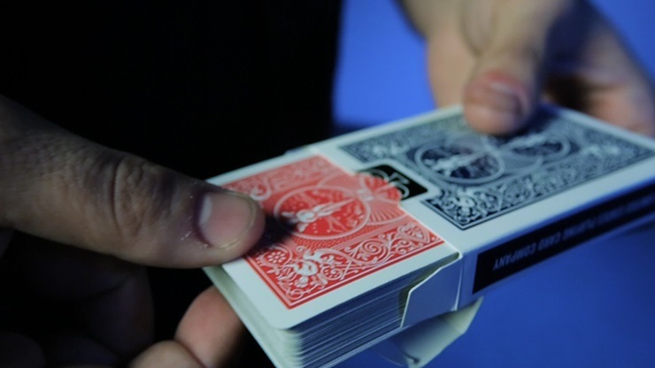 ブルー・イリュージョン(カバー無しでケースがカラーチェンジ)