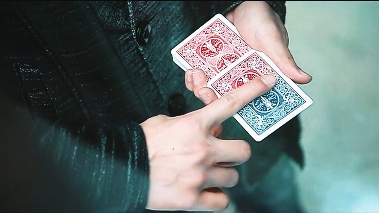 トゥルーカラーズ（カードが目の前で徐々に変化）