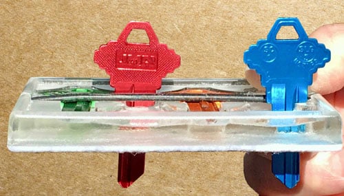 クレバー・キーズ(4人が選ぶ4つのキーを検知)