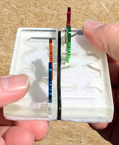 クレバー・キーズ(4人が選ぶ4つのキーを検知)