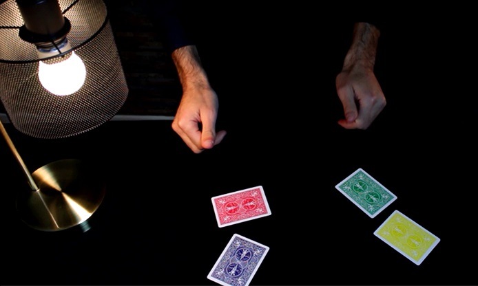 プリント（白いカードが次々と変化）