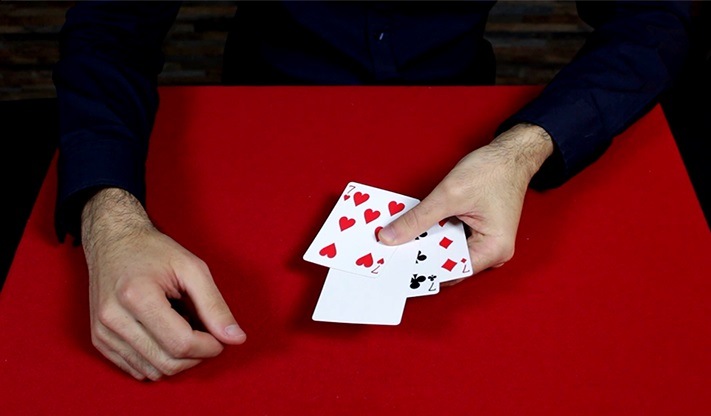 プリント（白いカードが次々と変化）