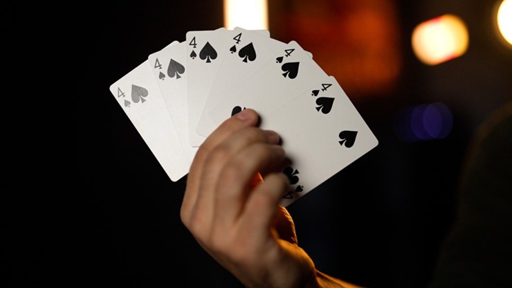 4 フラッシュ（ブランクカードがスペードの4に！）