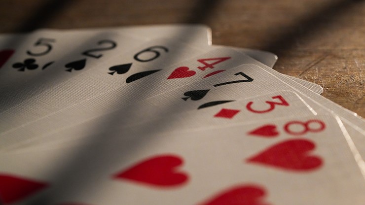 ダブルクロス（思ったカードが空中を飛び観客の手に移る）｜カード