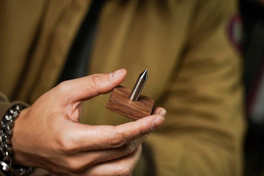 ミニルーレット（鋭利なスパイクを検知）