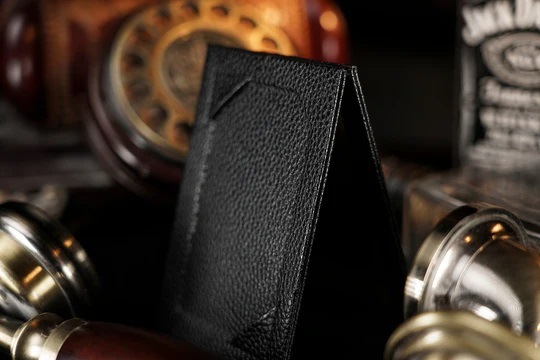 メンタルビレット・パッド（3つの機能を持つレザービレットホルダー）