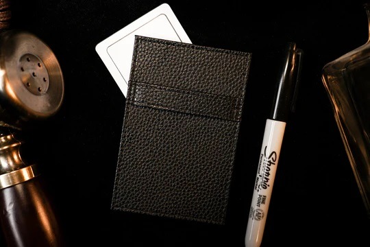 メンタルビレット・パッド（3つの機能を持つレザービレットホルダー）