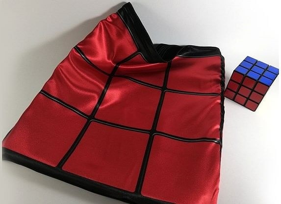 キュービック（カメレオンバッグを現代風にアレンジ）