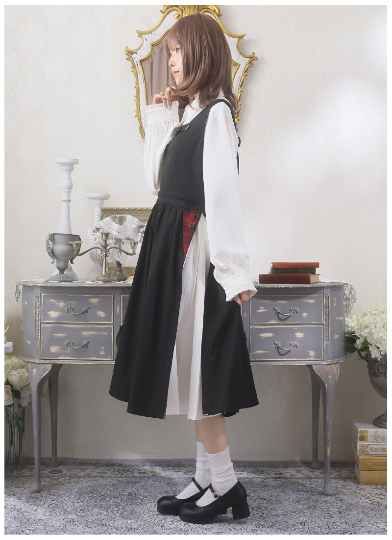 【限定値下げ】BODYLINE ジャンパースカート 黒×白 アクセサリー セット 書き記す手帳ジャンパースカート ｜ Favoriteオリジナル