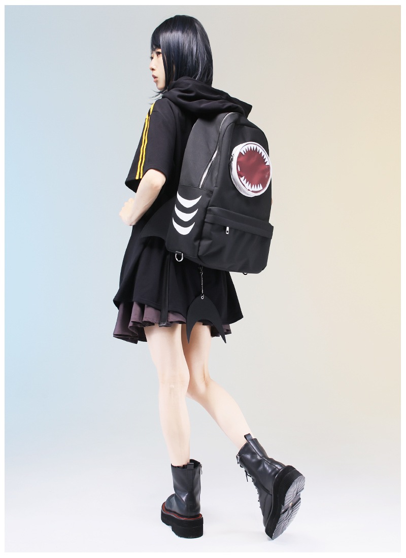 人気アイテムリバイバル＊飛び出し注意！シャーク福袋 ｜ Favorite