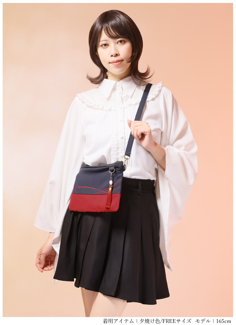 りえこさんコラボ「火点し頃の蜘蛛踊り」イメージサコッシュ ｜ Favorite