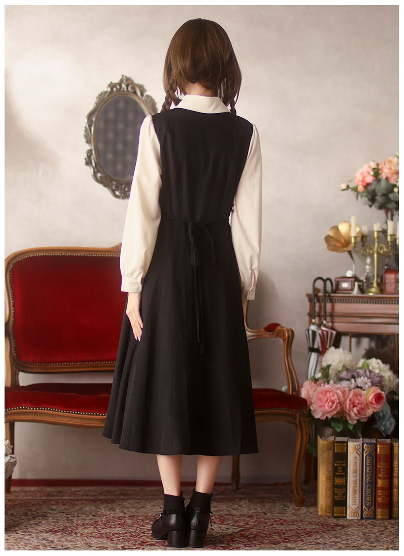 エンブレムブローチ付 レトロワンピース